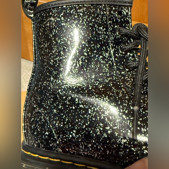 DR. MARTENS Girls 1460 Glitter Star Lace Up Boots Fashion (Little Big Kid) 13 - Picture 11 of 13